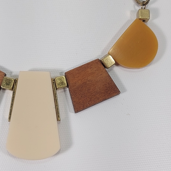 Lovisa Brass Wood Lucite Bib Chunky Necklace - Picture 5 of 8